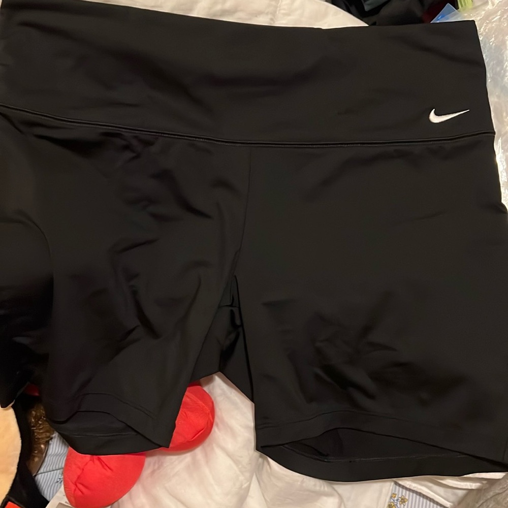 Nike High Rise Biker Shorts 5” Sz XL